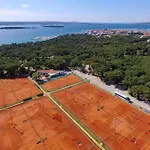 Ilirija Ilirija 4*