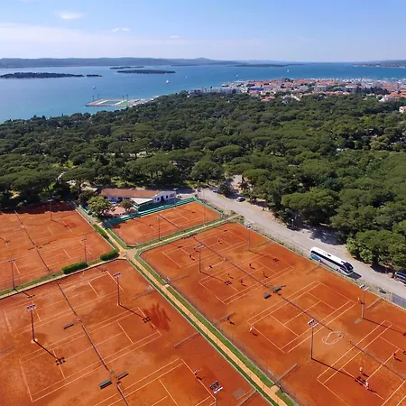 Ilirija Ilirija 4*
